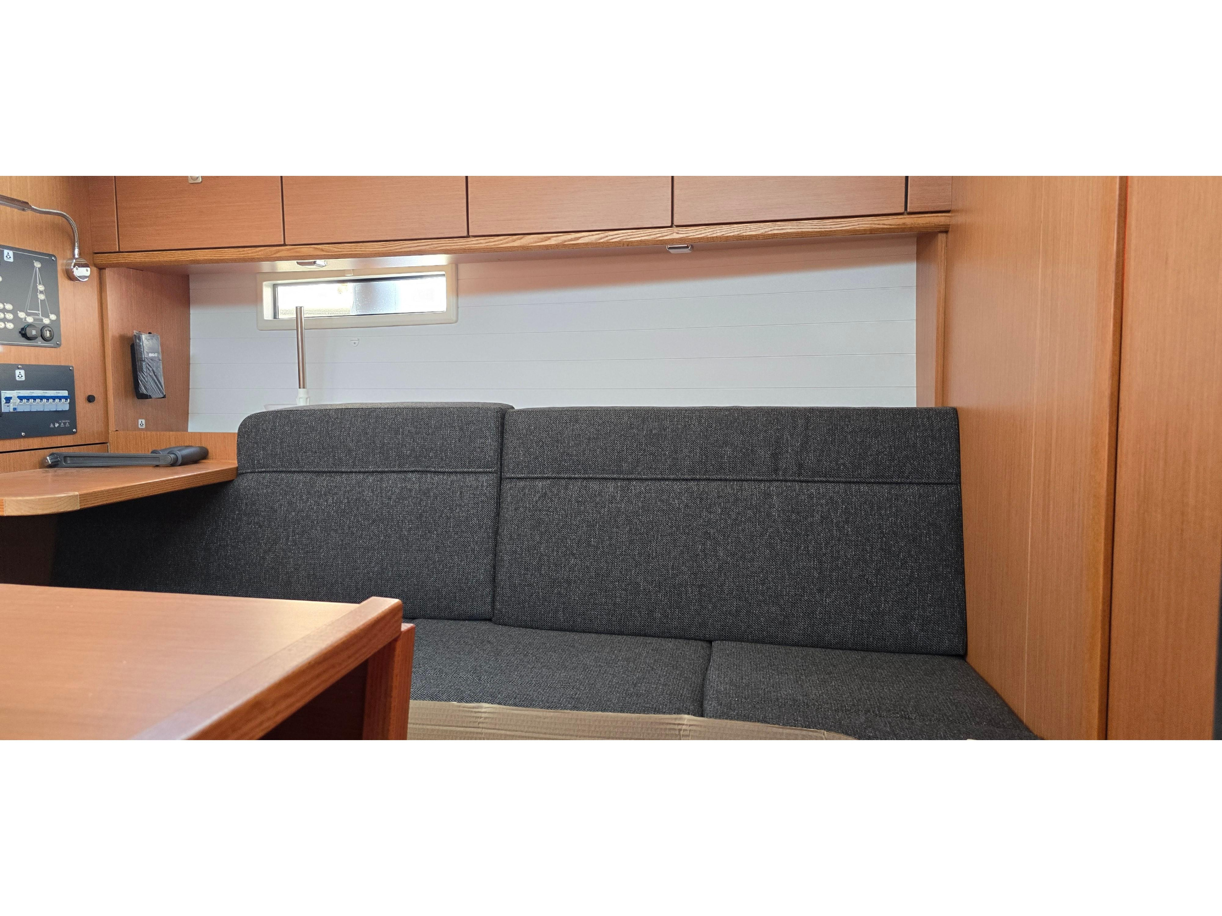 Bavaria Cruiser 37 — photo 3