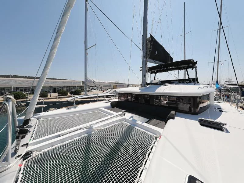 Lagoon 450 F (HOT STUFF)  - 10