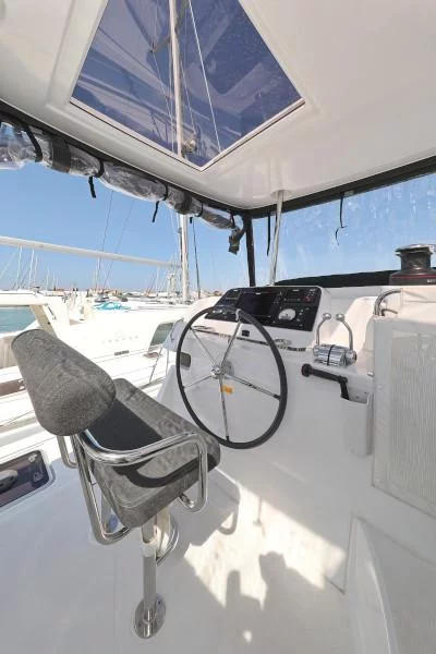 Lagoon 42 (ROYAL SALUTE)  - 65