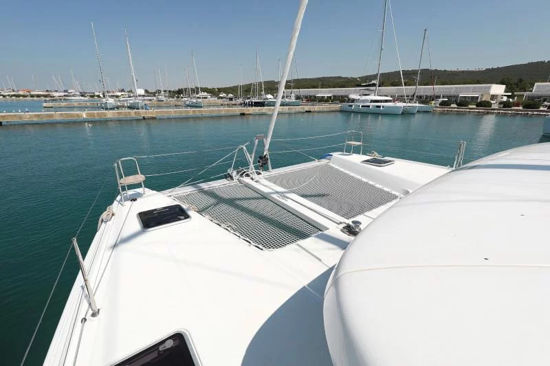 Lagoon 42 (ROYAL SALUTE)  - 41