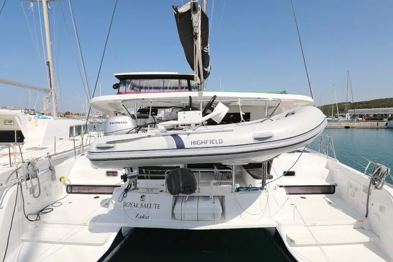 Lagoon 42 (ROYAL SALUTE)  - 85