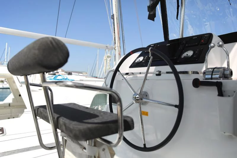 Lagoon 42 (ROYAL SALUTE)  - 23