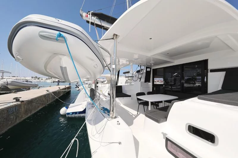 Lagoon 42 (ROYAL SALUTE)  - 35