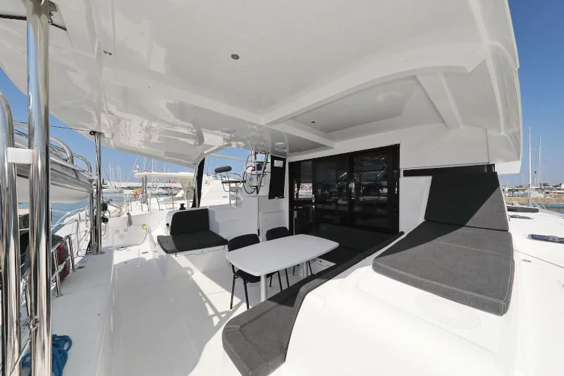 Lagoon 42 (ROYAL SALUTE)  - 34