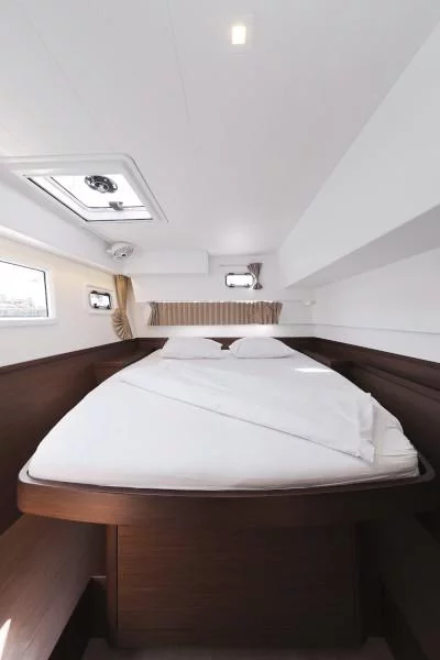 Lagoon 42 (ROYAL SALUTE)  - 30