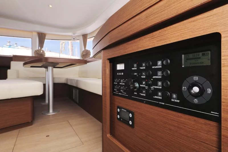 Lagoon 42 (ROYAL SALUTE)  - 26