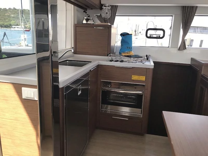 Lagoon 40 (Orso di Mare (WM, Inverter))  - 17