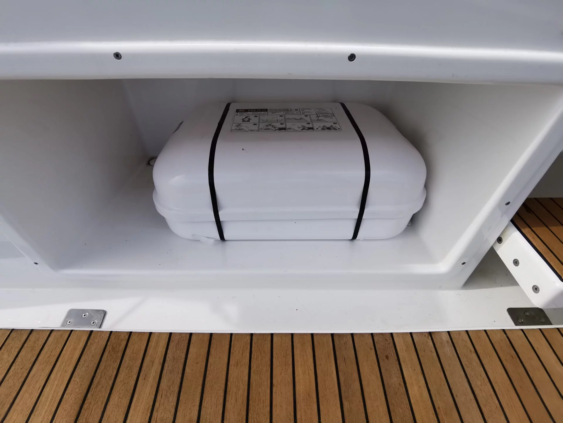 Dufour 390 Grand Large (Antares)  - 3
