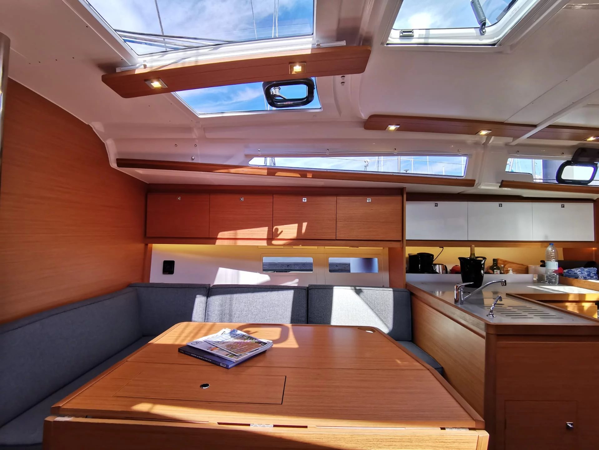 Dufour 390 Grand Large (Antares)  - 39