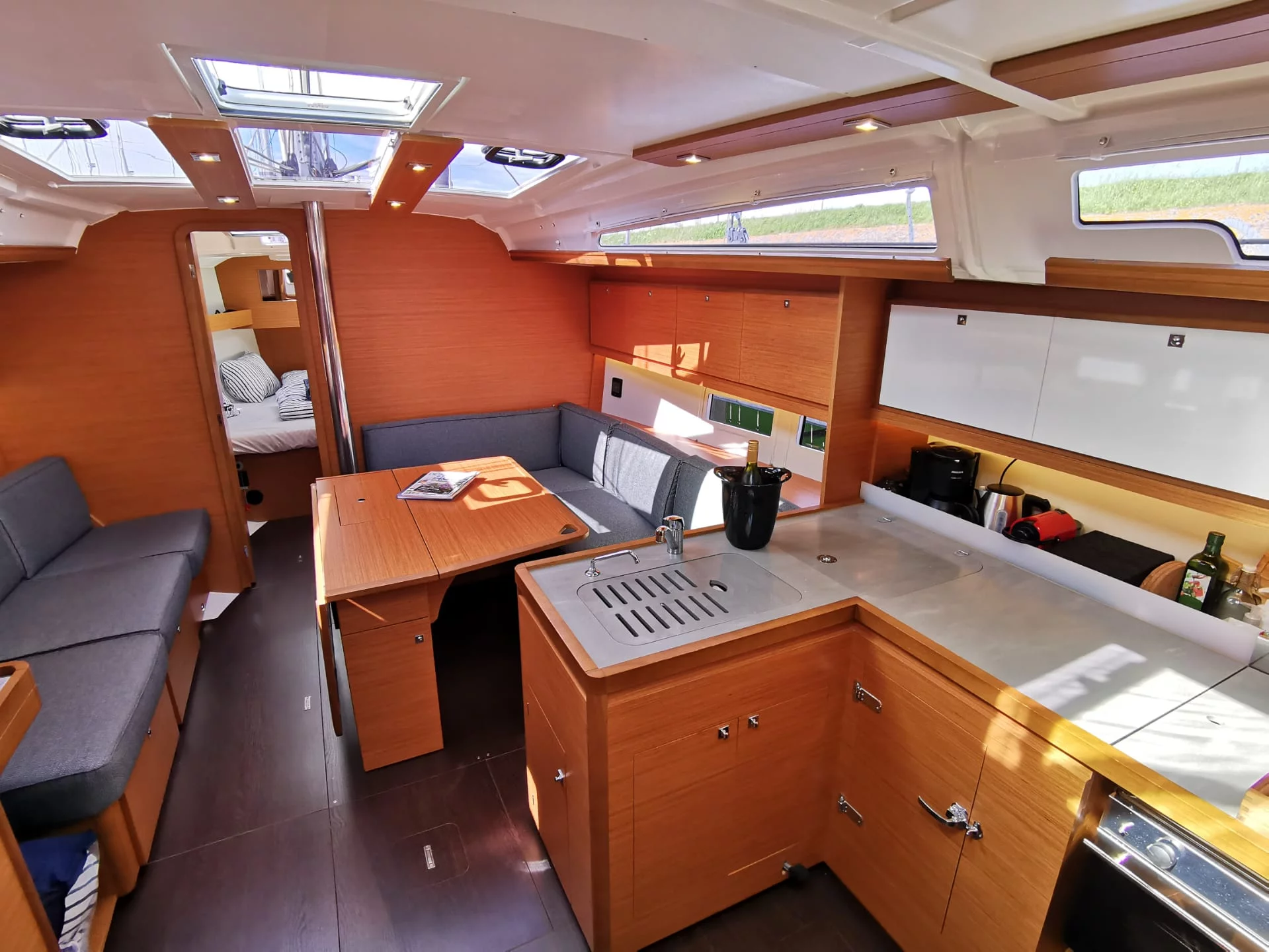 Dufour 390 Grand Large (Antares)  - 49
