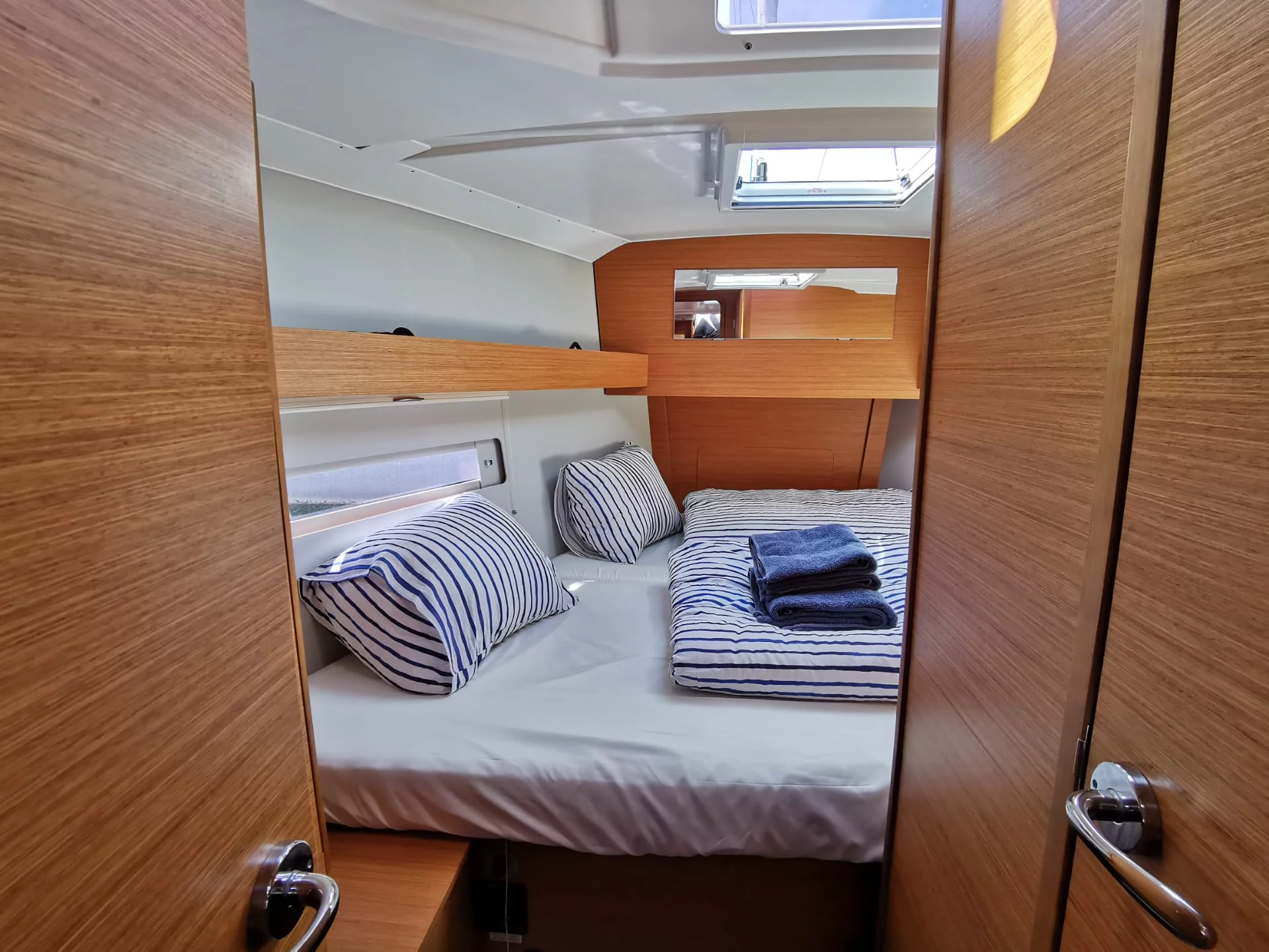 Dufour 390 Grand Large (Antares)  - 22
