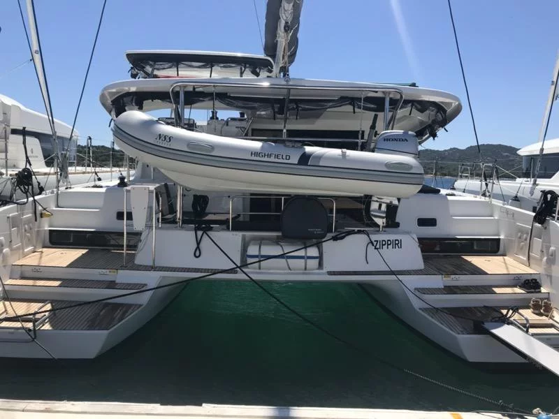 Lagoon 42 (Zippiri (WM, Inverter, Heating))  - 15