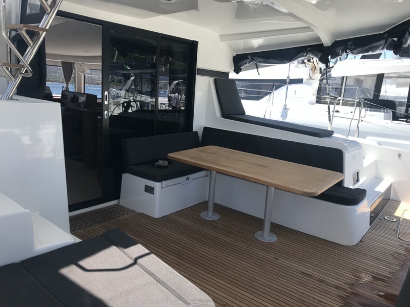 Photo #9 - Lagoon 42 (Zippiri (WM, Inverter, Heating)) en Portisco - 9631