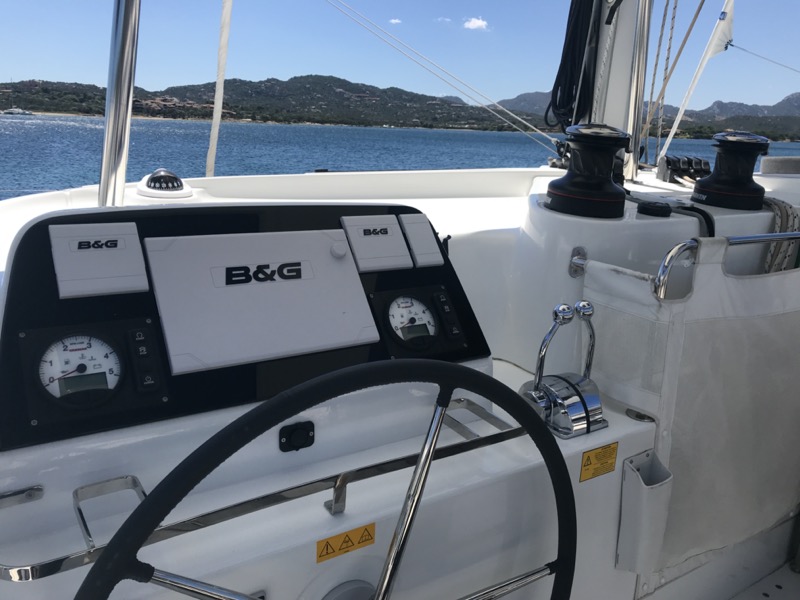 Photo #4 - Lagoon 42 (Zippiri (WM, Inverter, Heating)) en Portisco - 9631