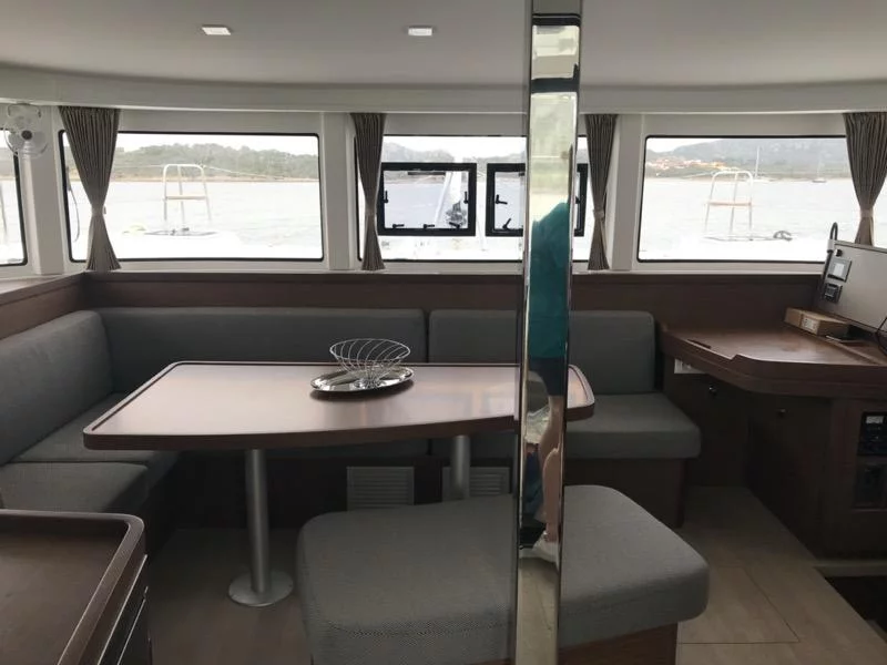 Lagoon 42 (Sammy (, WM, Inverter, )) Interior image - 8
