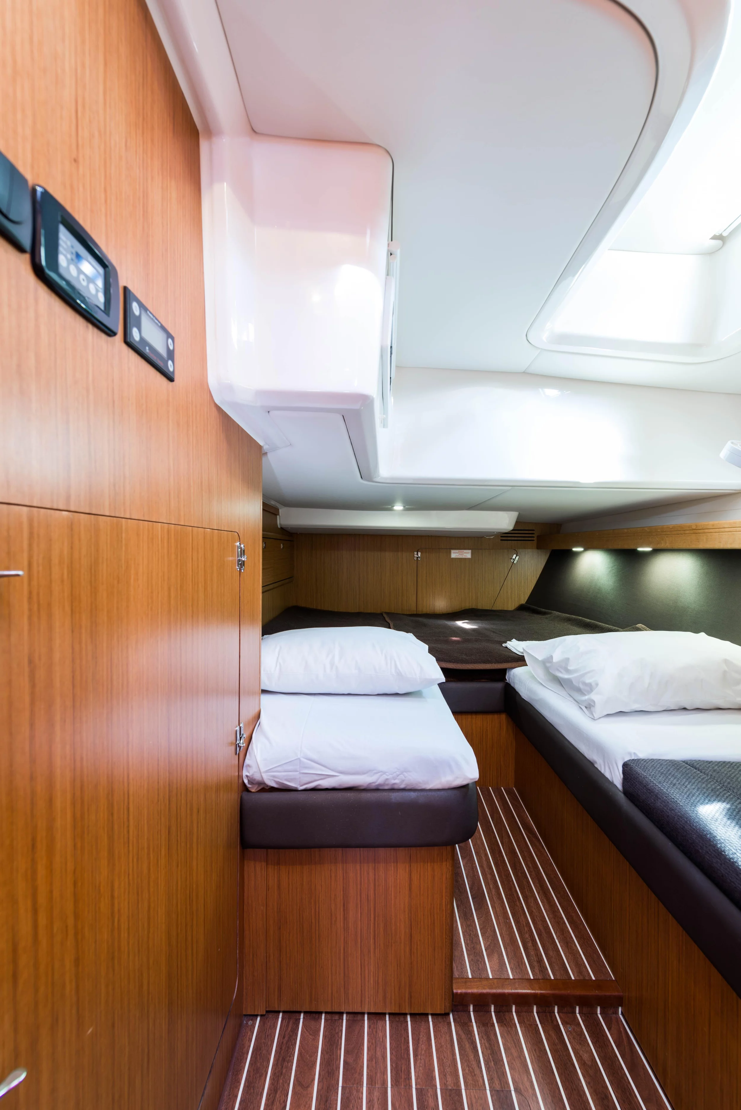 Bavaria Cruiser 56 (Breathless)  - 43