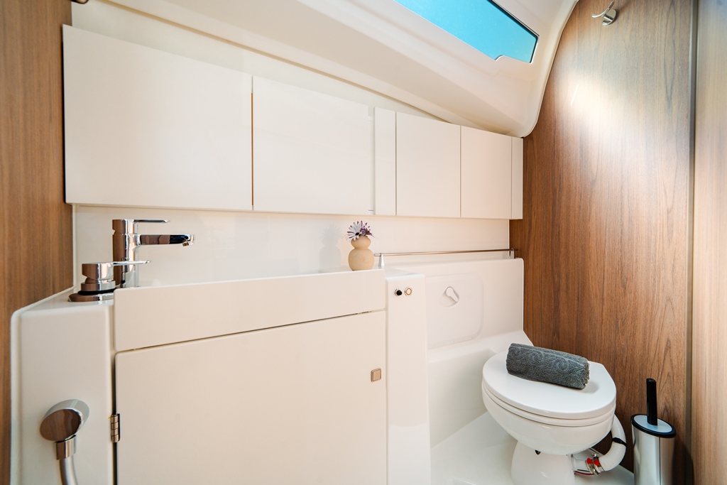 Sun Odyssey 415 — photo 2