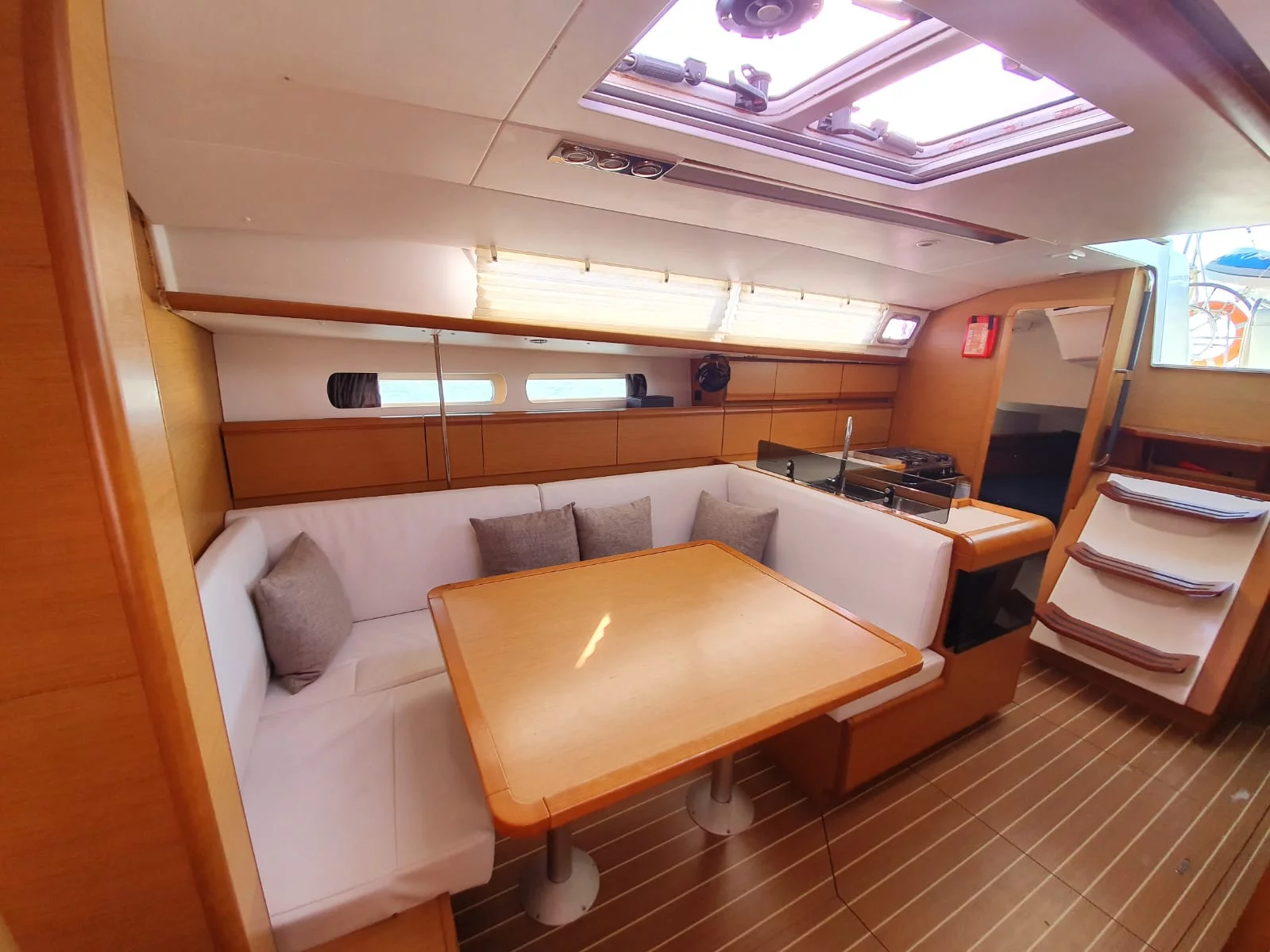 Jeanneau Sun Odyssey 409 (Malee)  - 21