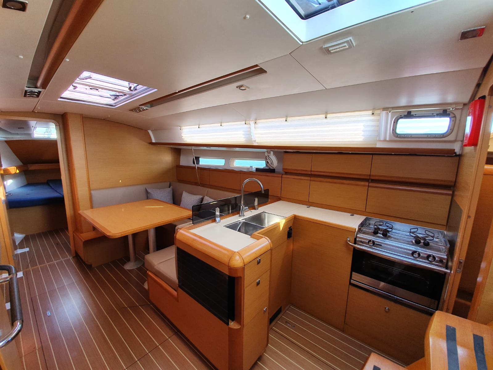 Photo #2 - Jeanneau Sun Odyssey 409 (T-Punch) in Koh Chang - 10395
