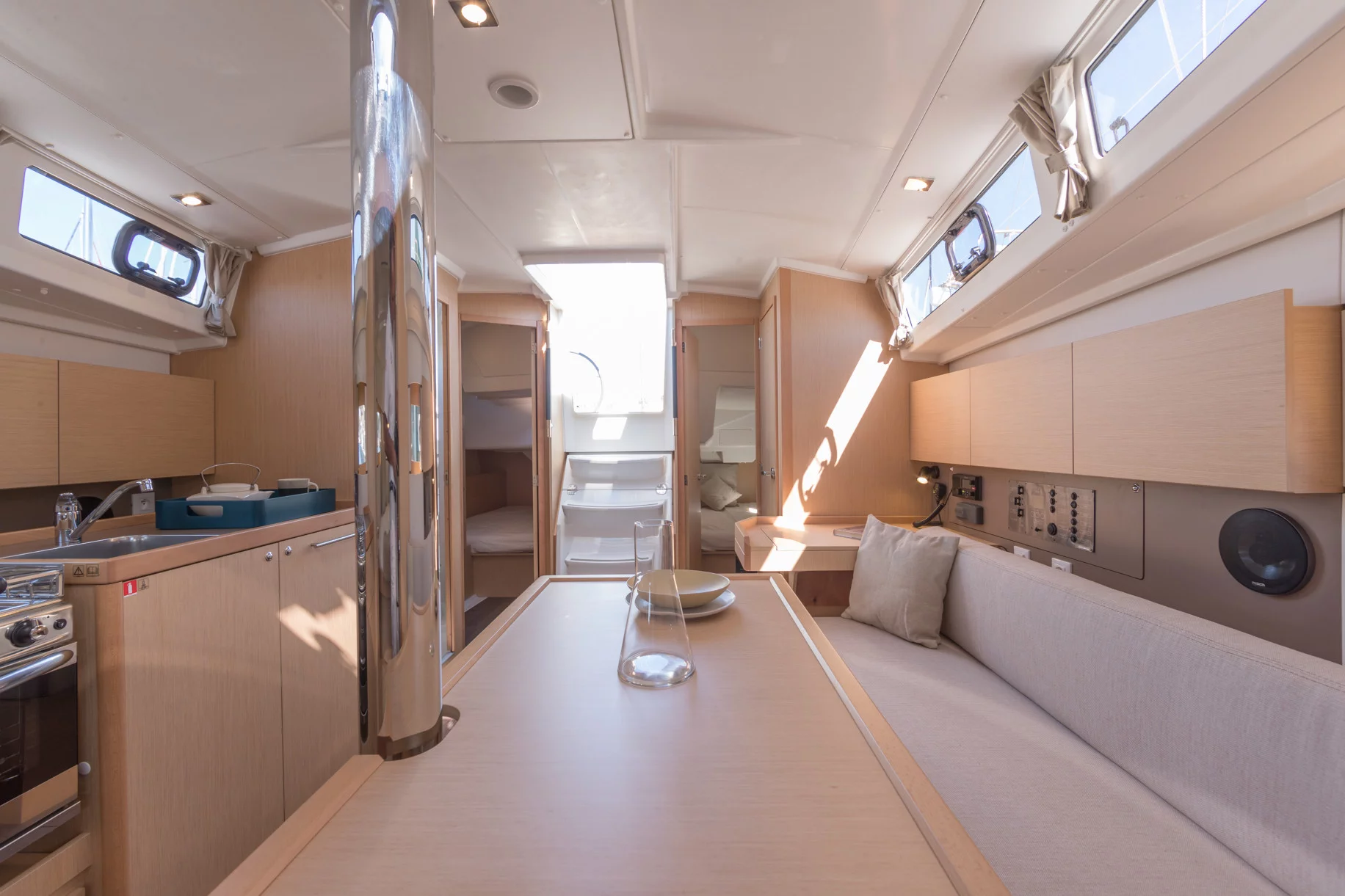 Oceanis 38.1 (CVITA)  - 4