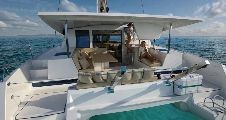 Lucia 40 (NALA)  - 19
