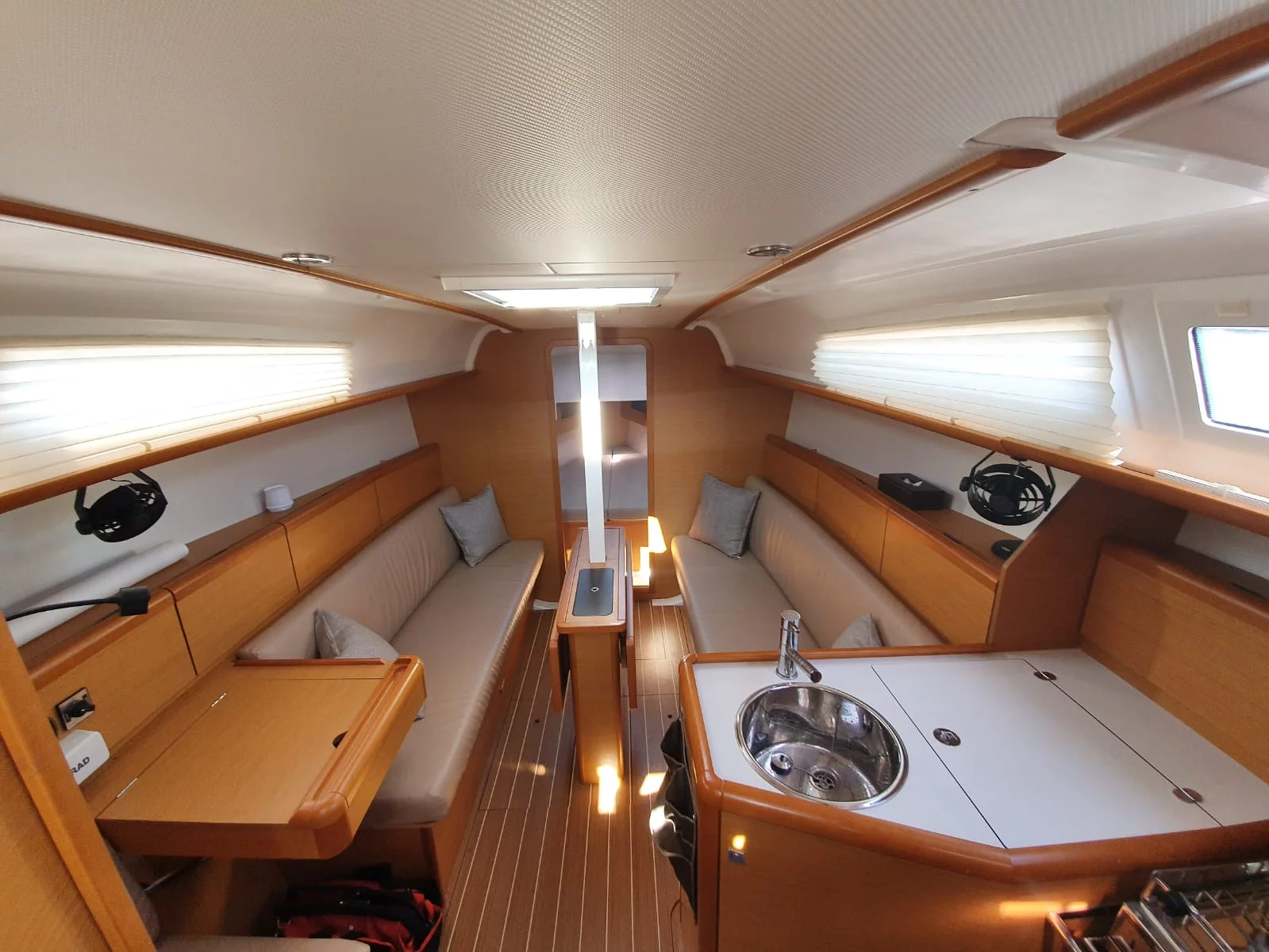 Sun Odyssey 33i (Aqua) Interior image - 6
