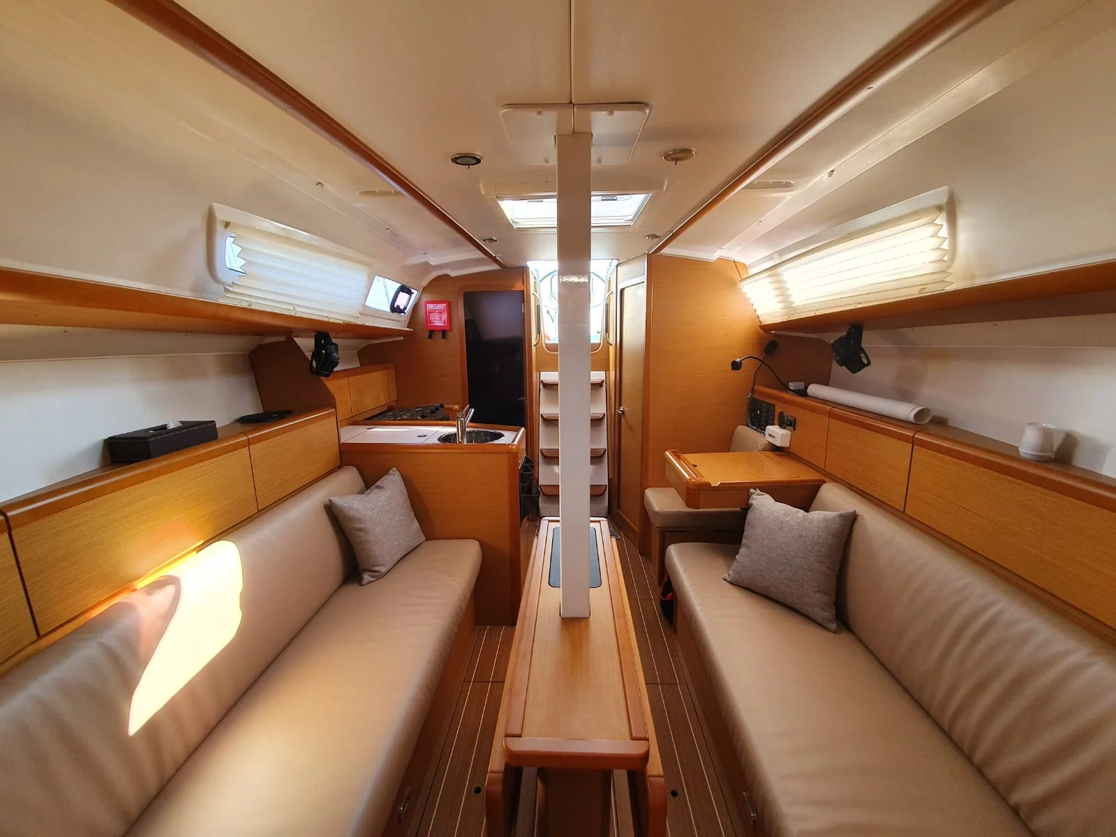Sun Odyssey 33i (Aqua)  - 16