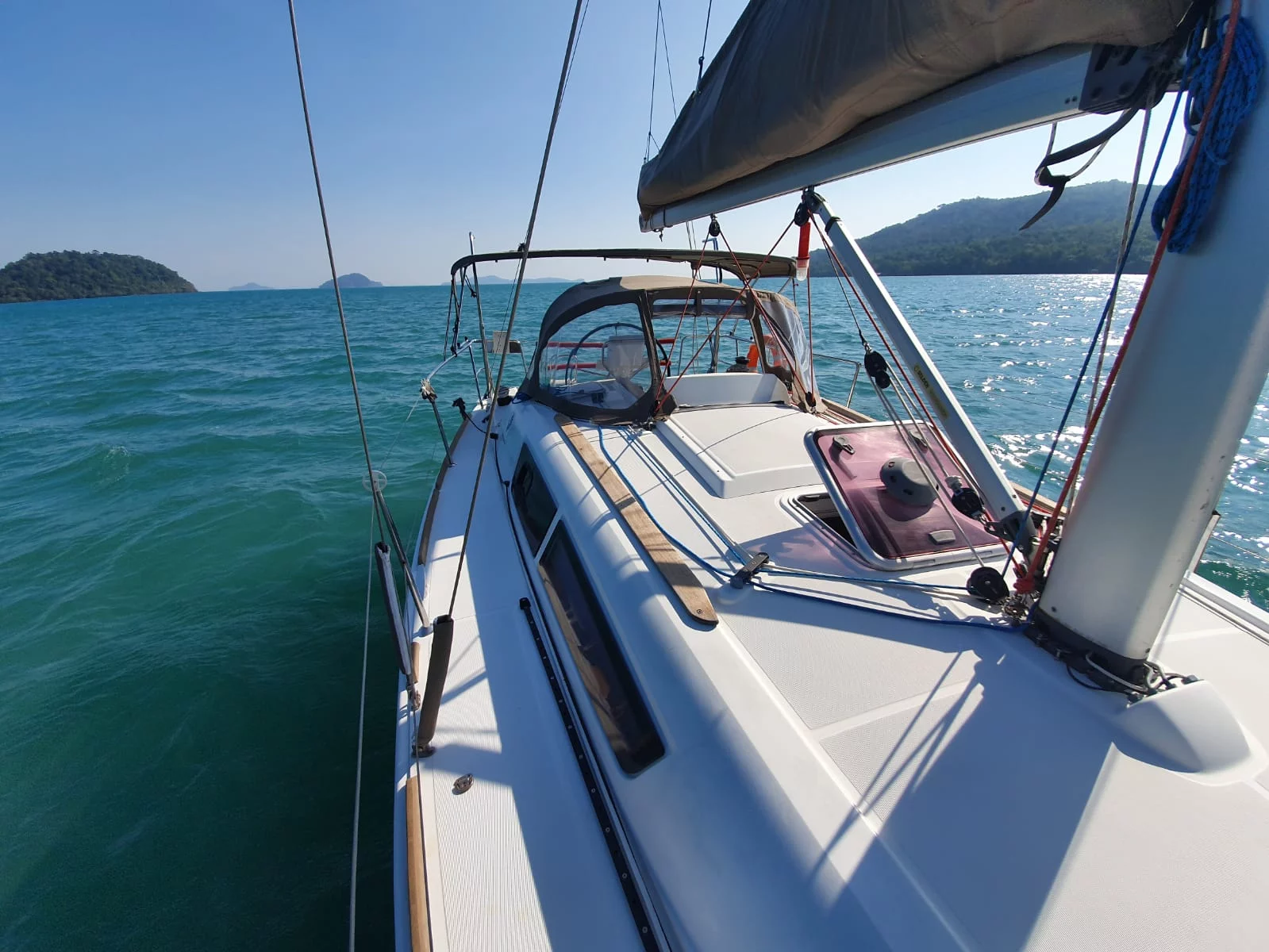 Sun Odyssey 33i (Aqua)  - 21