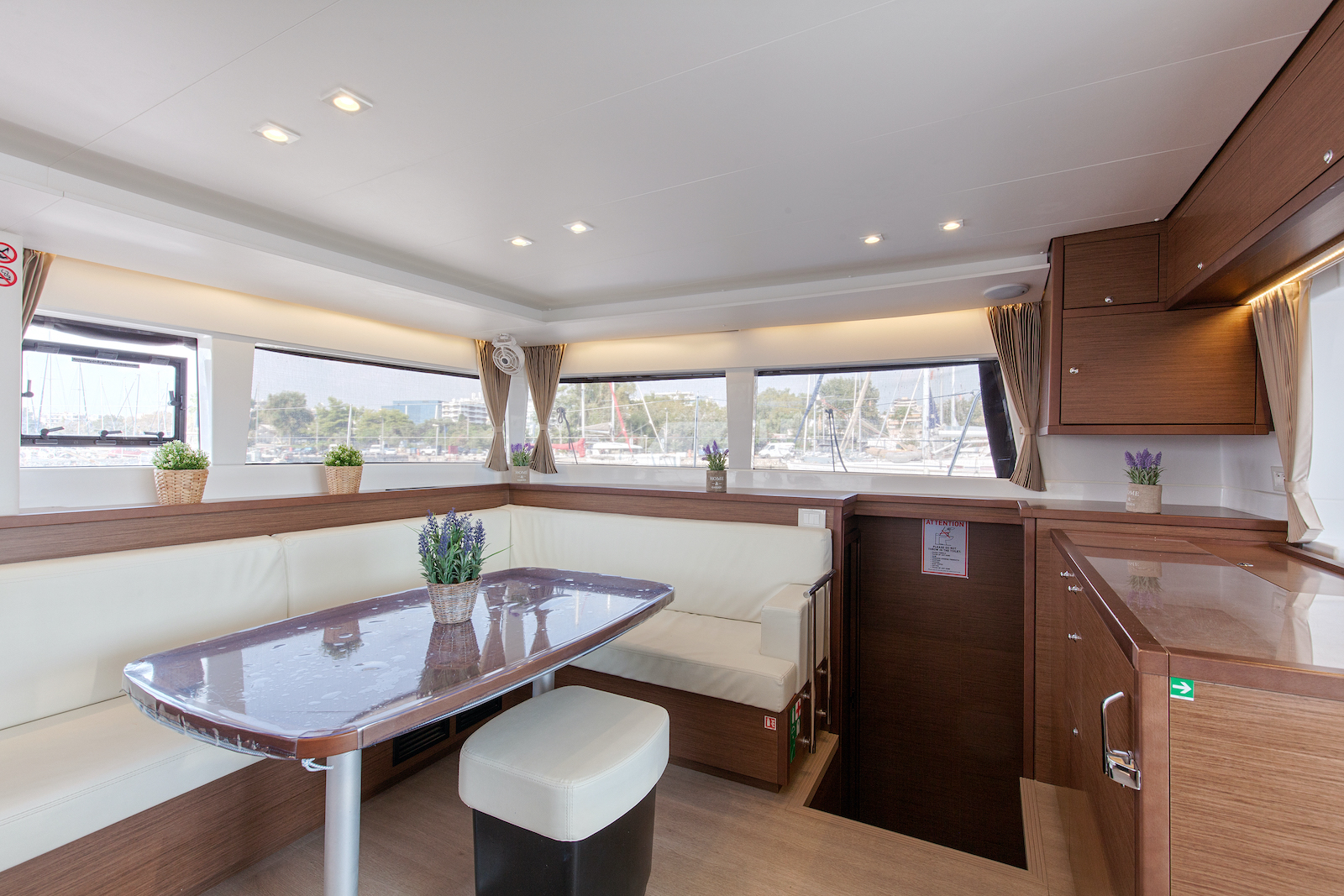 Photo #10 - Lagoon 450 Flybridge (Relax) en Athènes - 12118