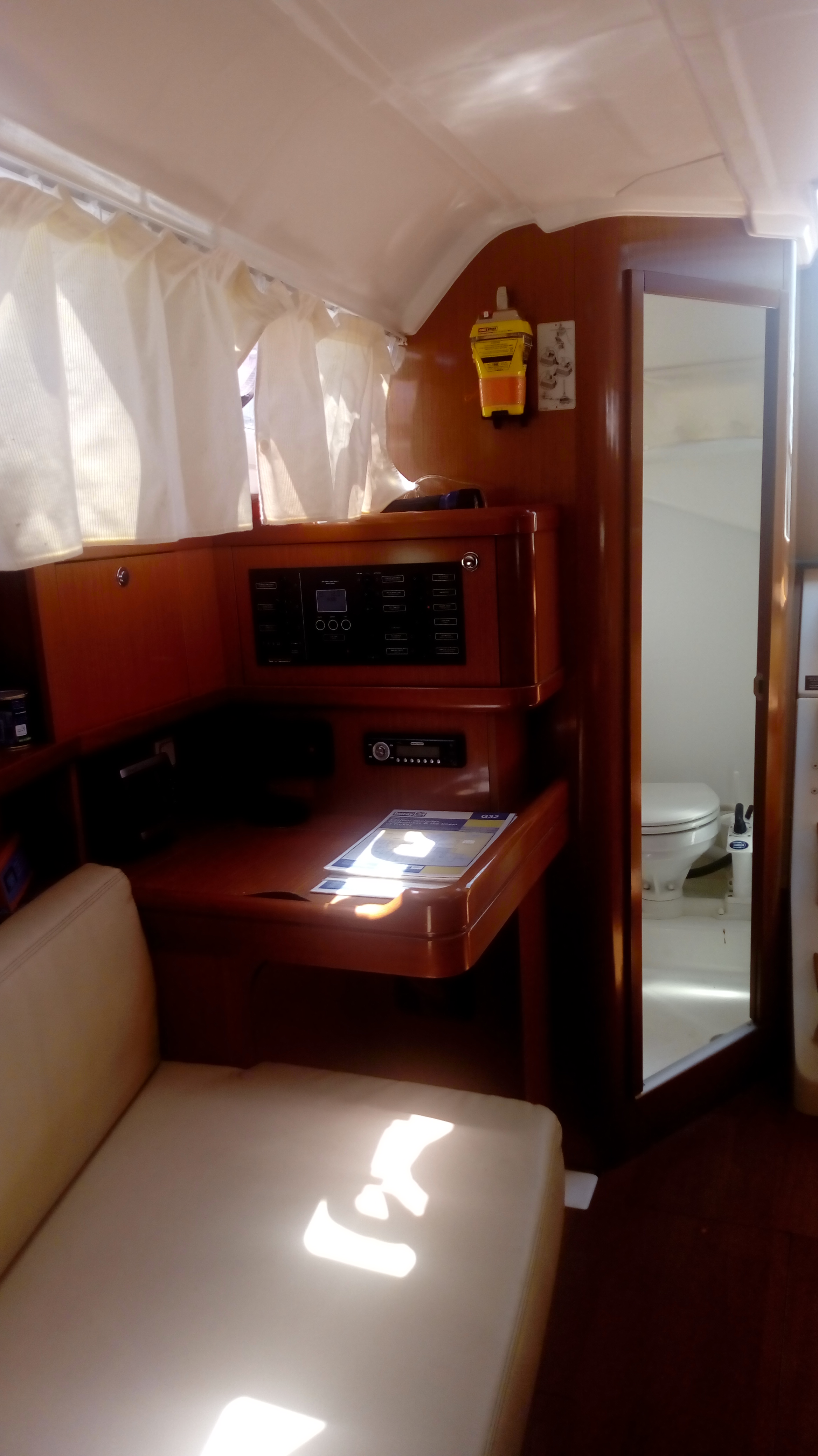 Photo #15 - Oceanis 31 (TRIZONIA) en Lefkada - 9983