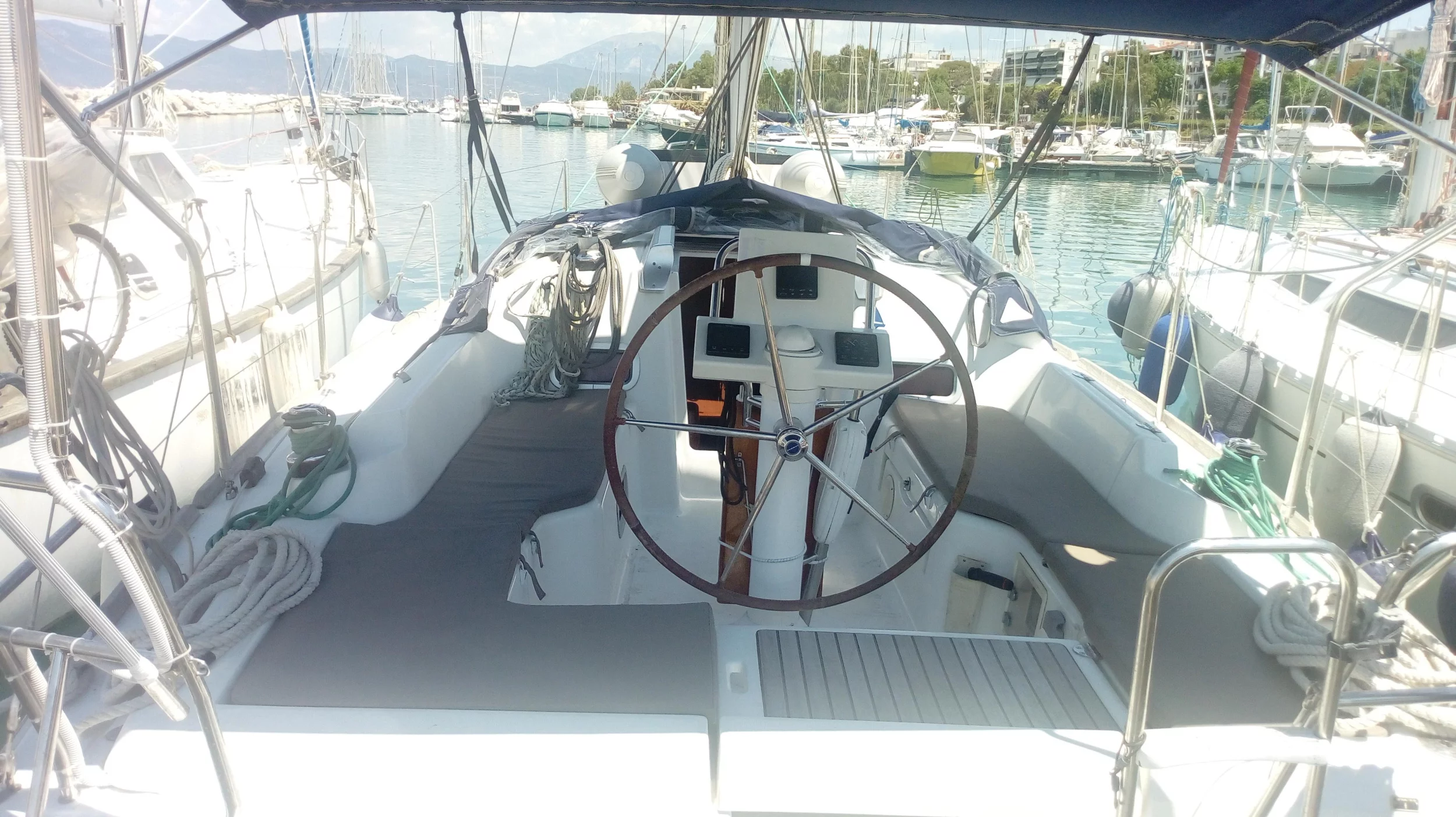 Oceanis 31 (TRIZONIA)  - 11