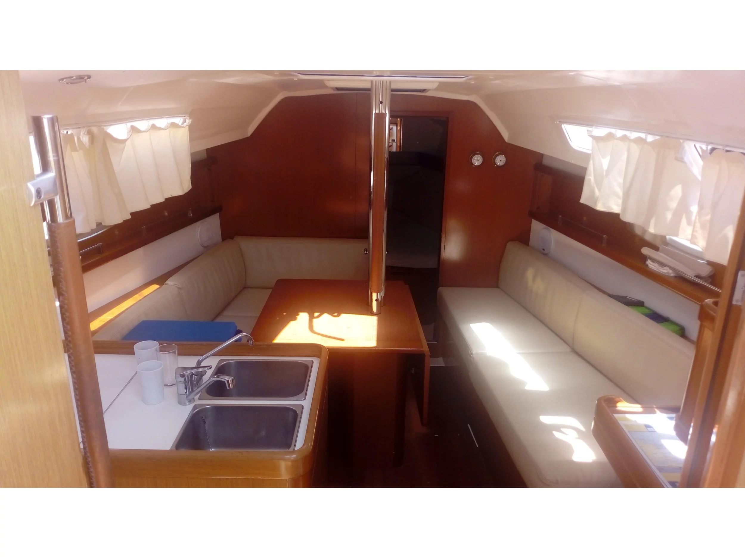 Oceanis 31 (TRIZONIA) Interior image - 18