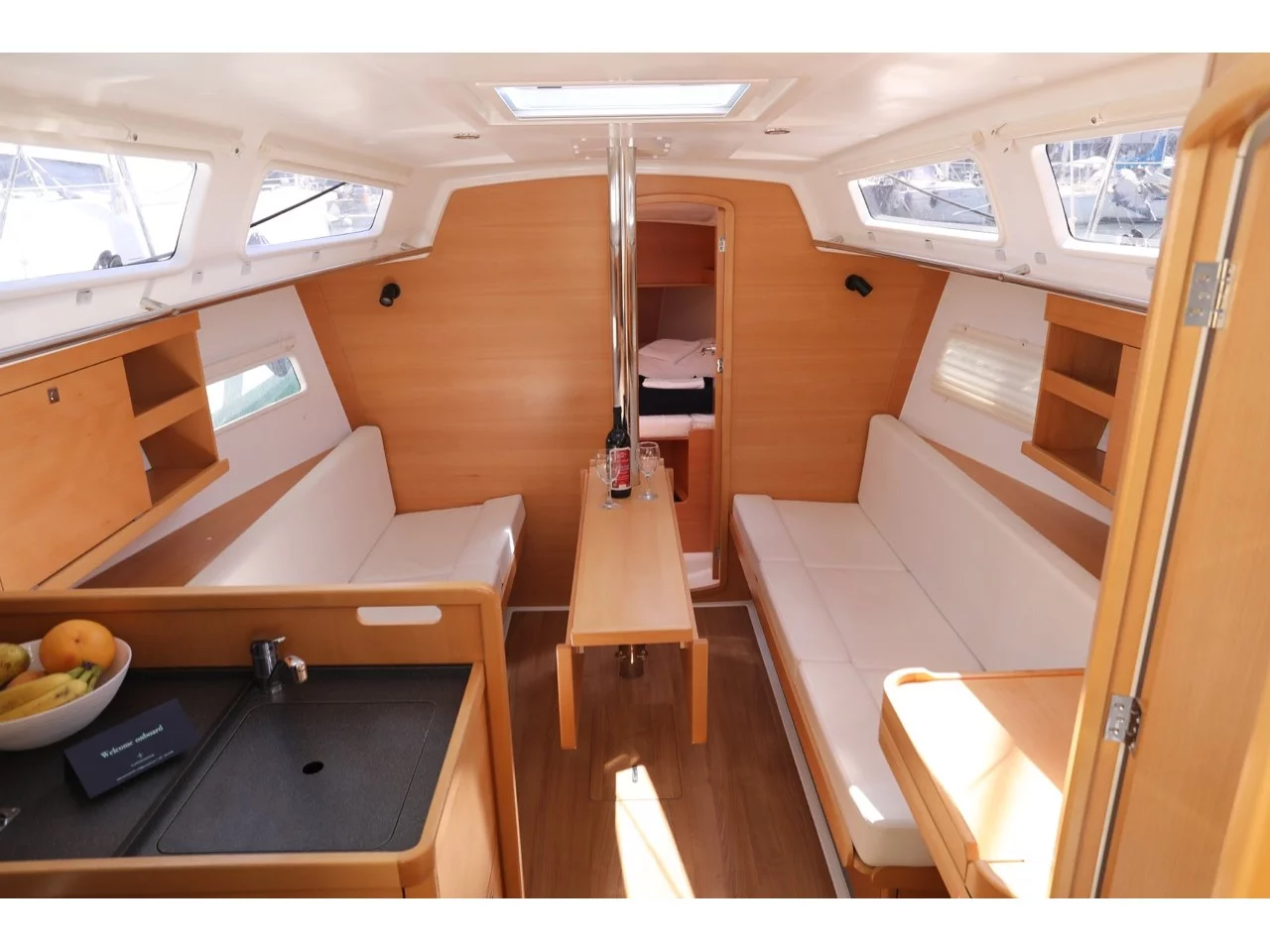 Sun Odyssey 319 (Spider Kiss) Interior image - 3