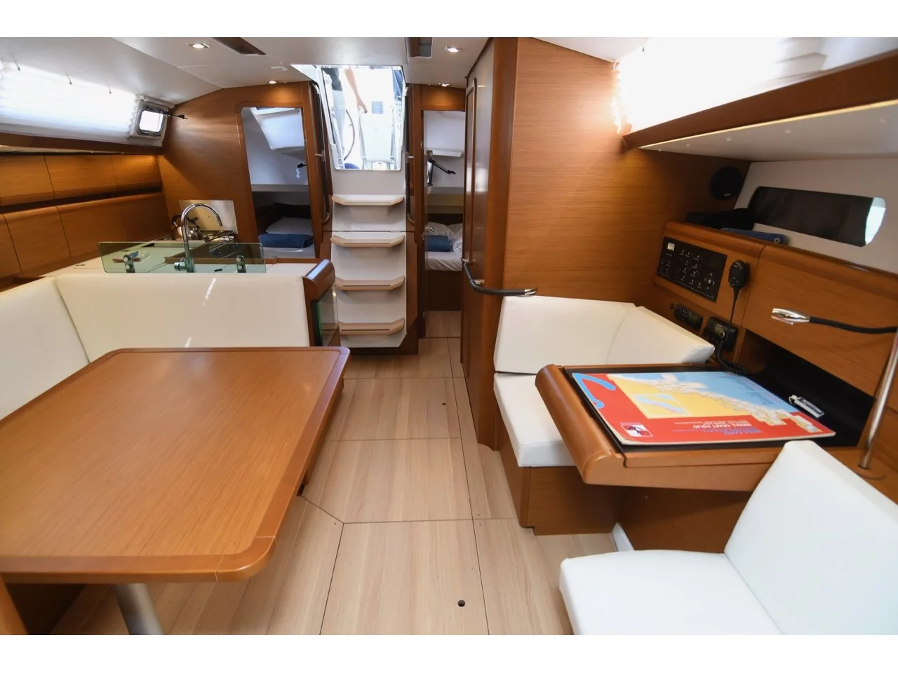 Sun Odyssey 419 (Euros) Interior image - 9
