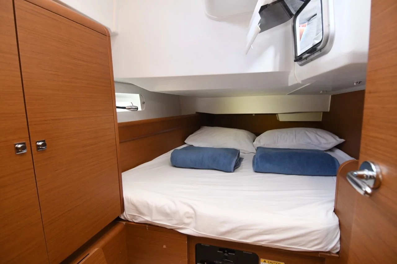 Sun Odyssey 419 (Euros)  - 4