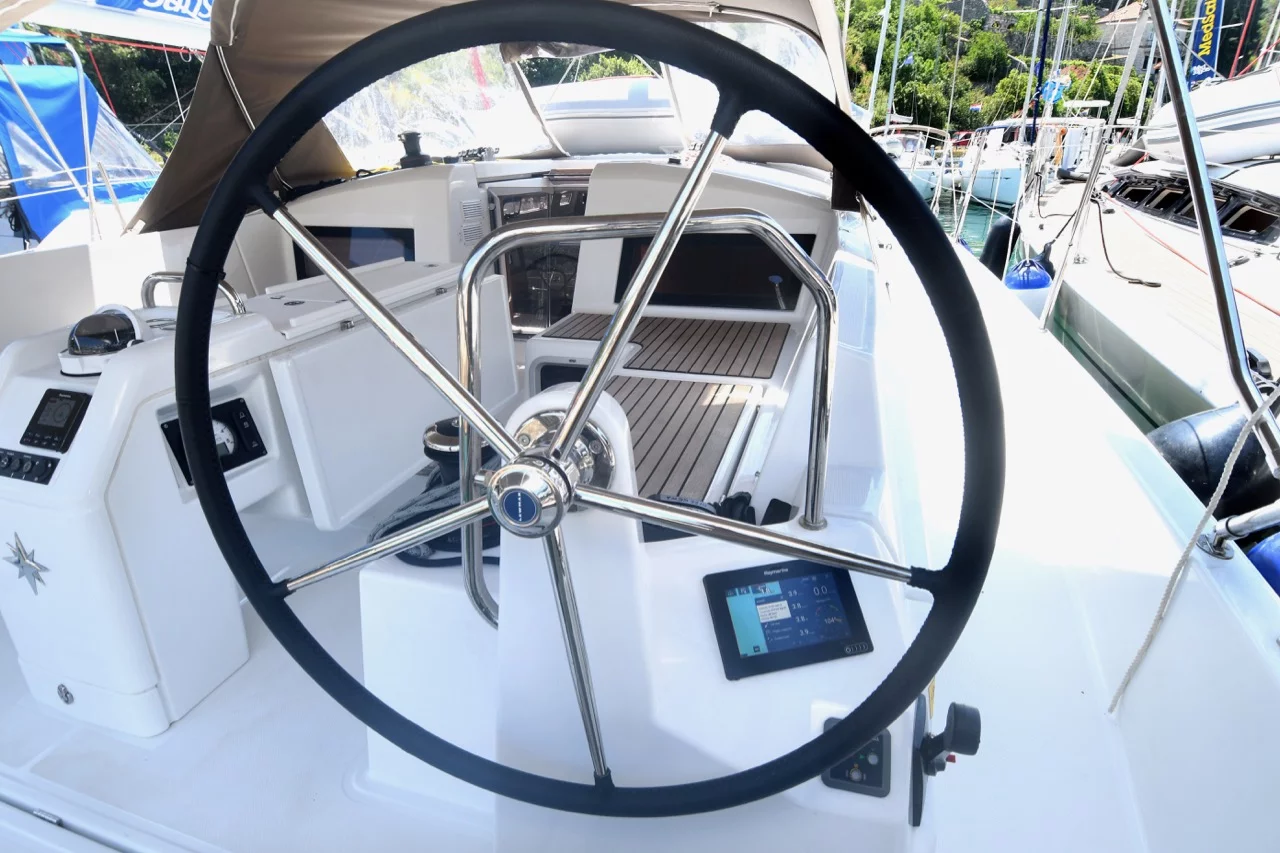 Sun Odyssey 440 (Signum Alfa)  - 1