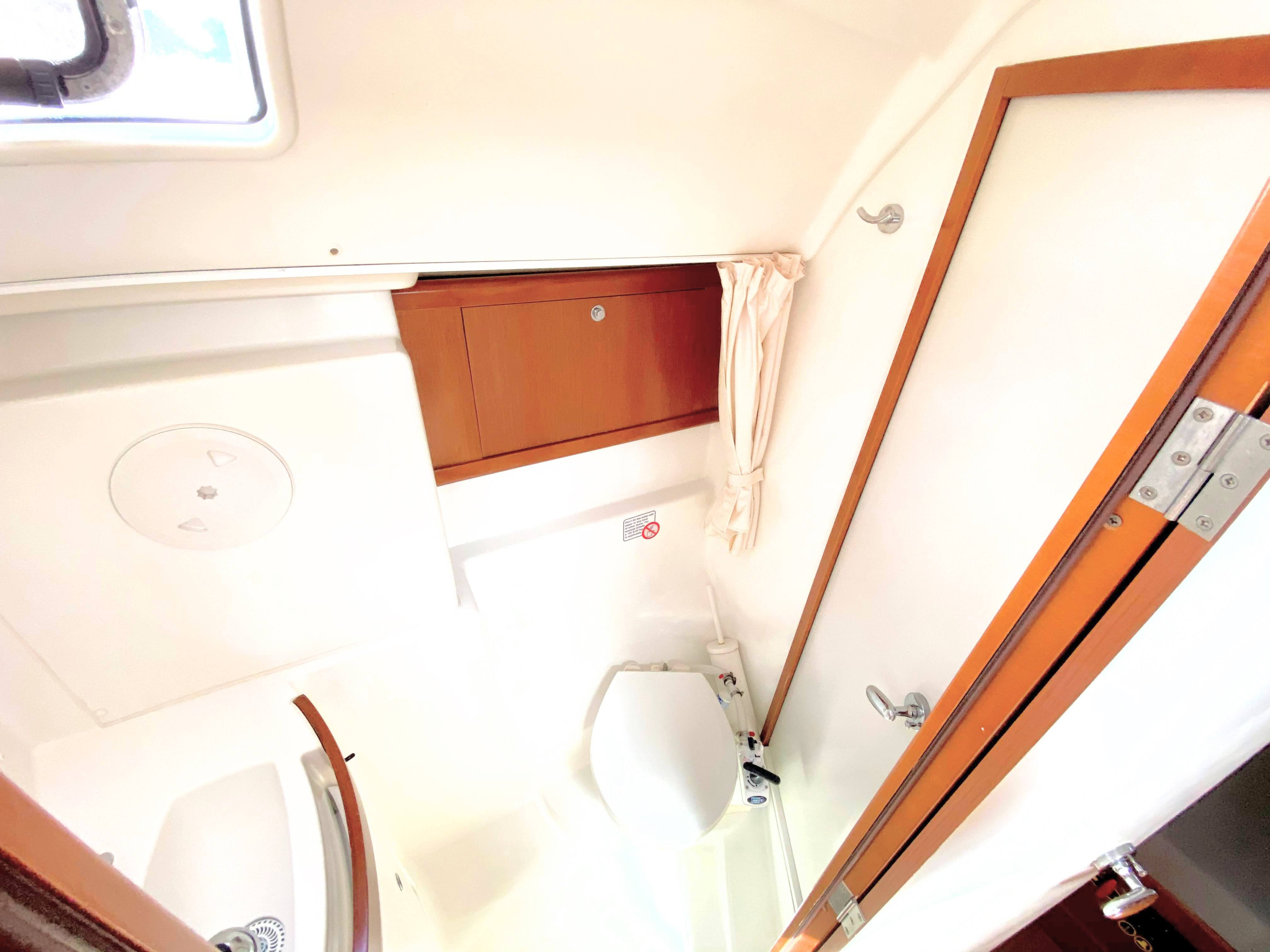 Photo #17 - Oceanis 43 (Serenity) en Atenas - 4405
