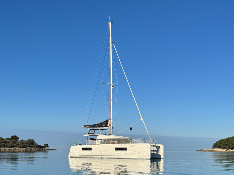 Lagoon 40 — photo 6