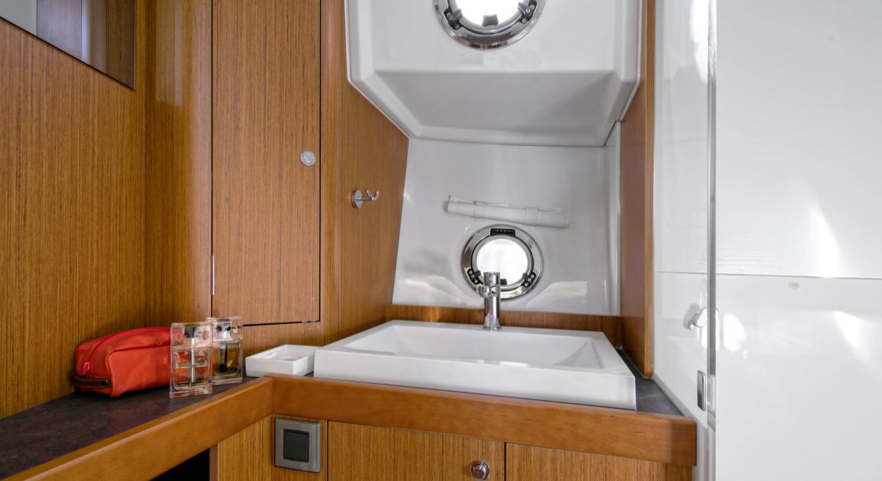 Swift Trawler 35 — photo 4