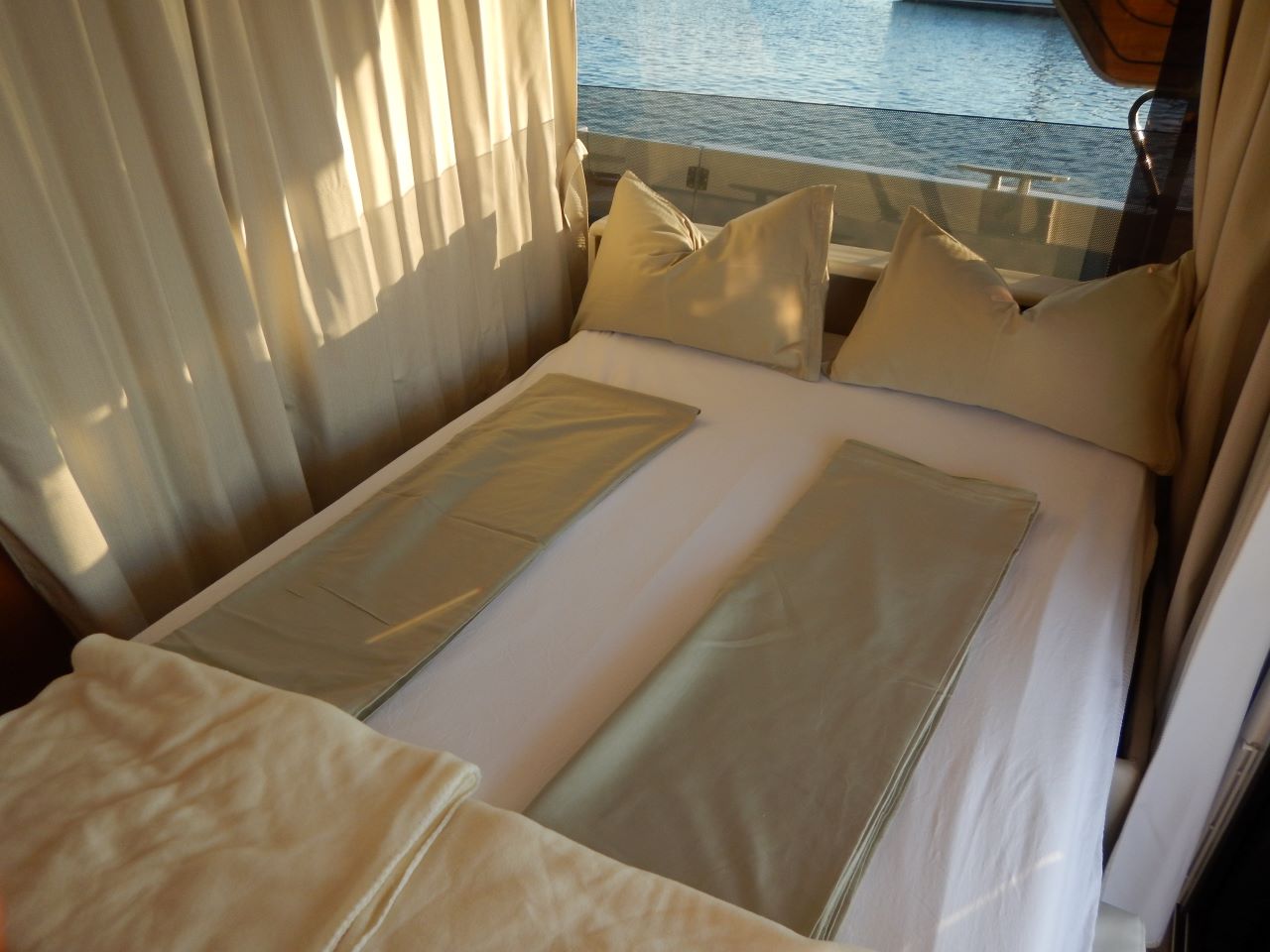 Swift Trawler 35 — photo 2