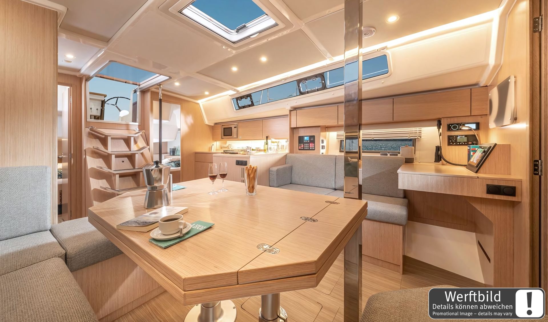 Bavaria C42 — photo 24