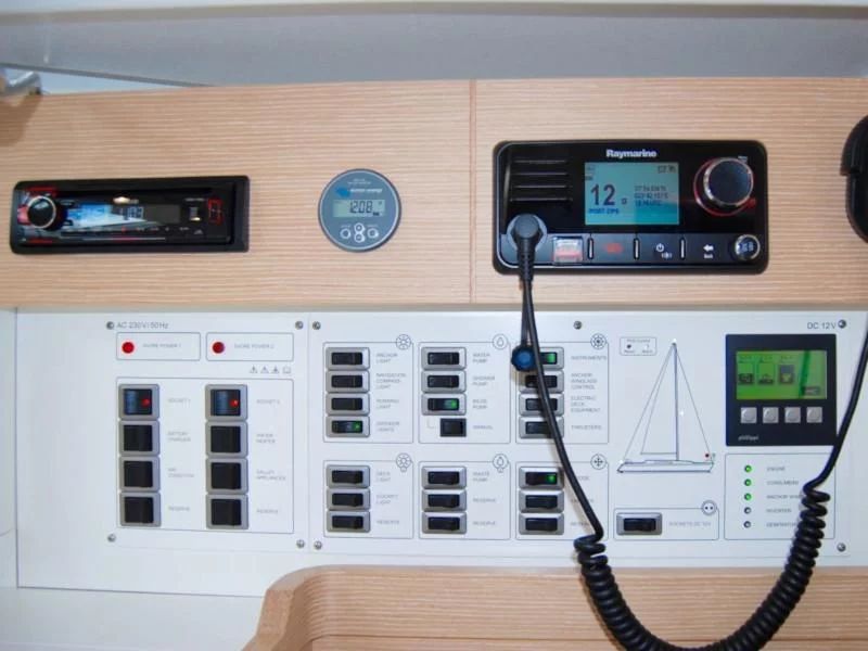 Elan Impression 45 (Rigel (Electric Heads, Inverter))  - 9