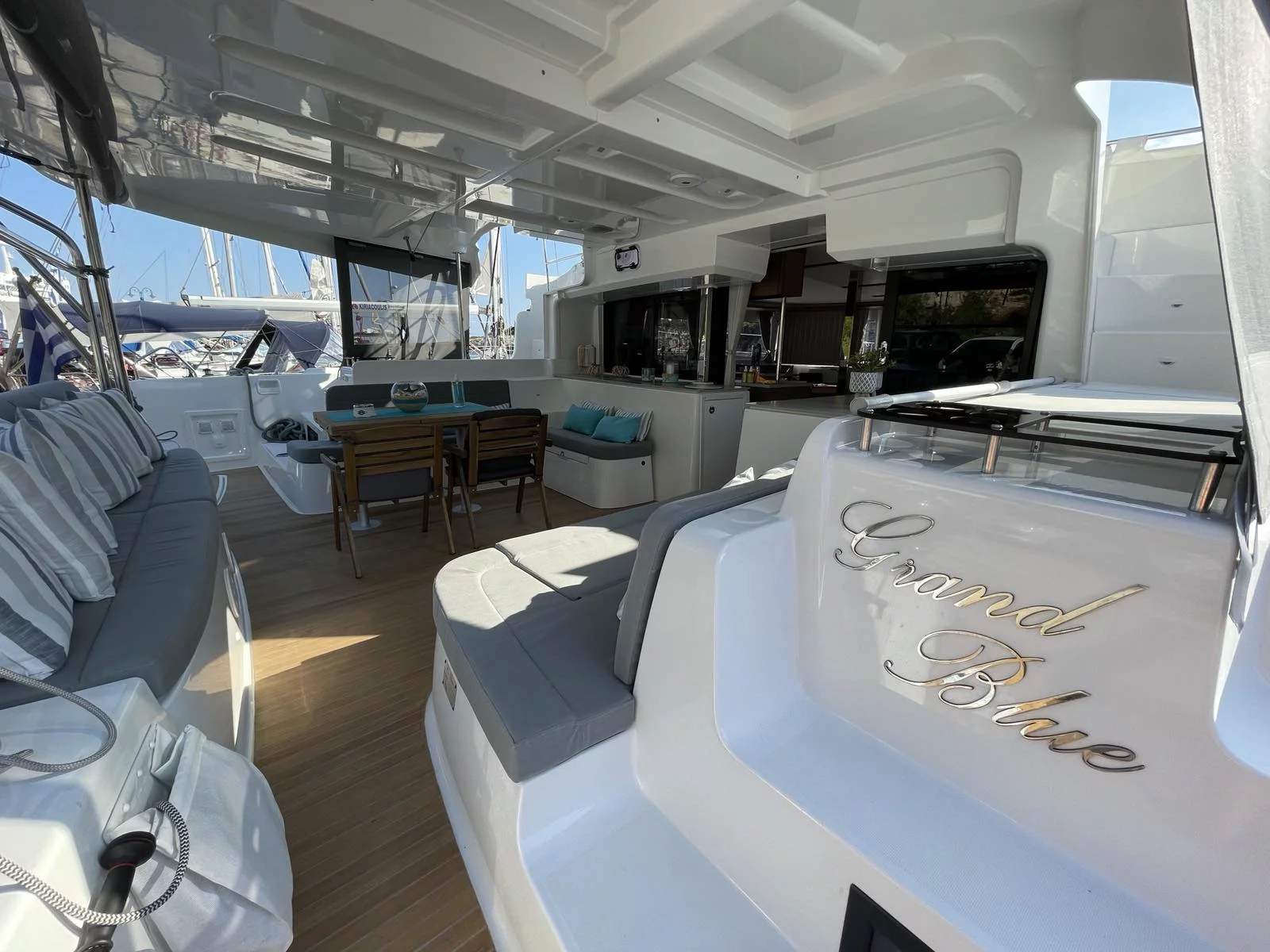 Lagoon 46 (Grand Blue)  - 26