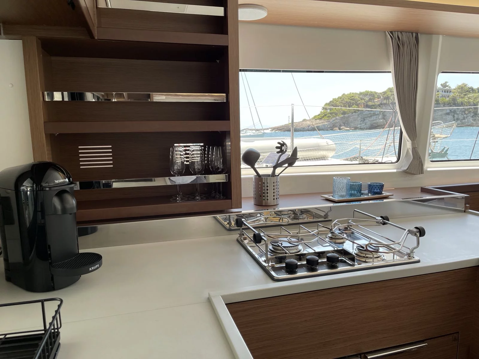 Lagoon 46 (Grand Blue)  - 38