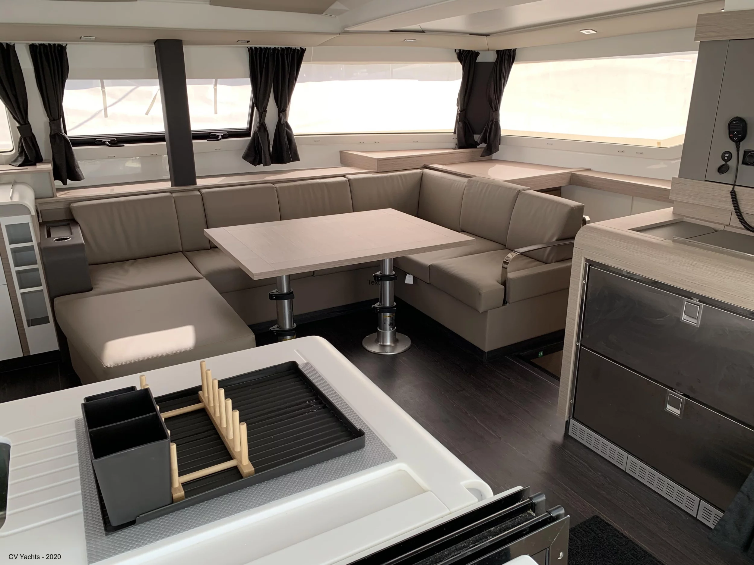 Elba 45 (Lazuli) Interior image - 17