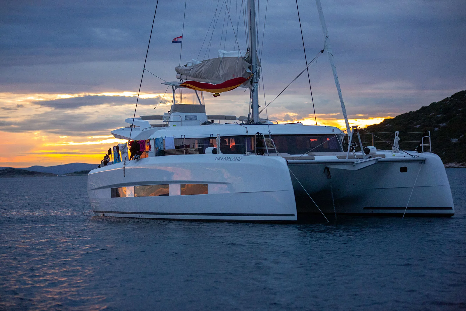 Dufour Catamaran 48 (SEAVEN)  - 4