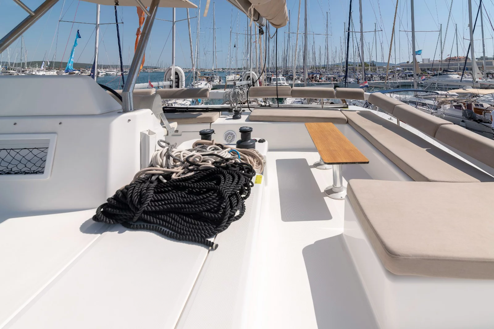 Dufour Catamaran 48 (SEAVEN)  - 27