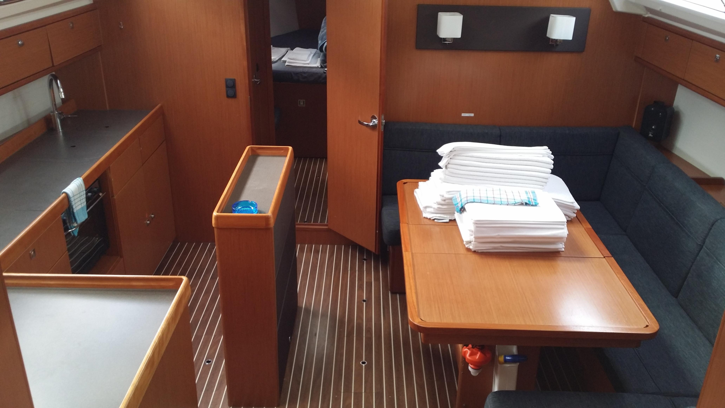 Photo #6 - Bavaria Cruiser 46 (Theano) en Lavrion - 13416