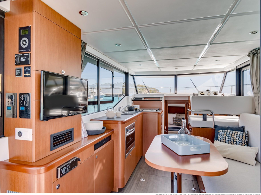 Photo #5 - Beneteau Swift Trawler 30 (Odysseus) en Trogir - 11752