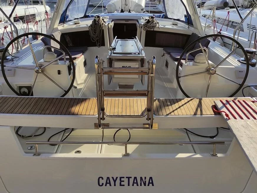 Oceanis 48 (Cayetana) Main image - 0